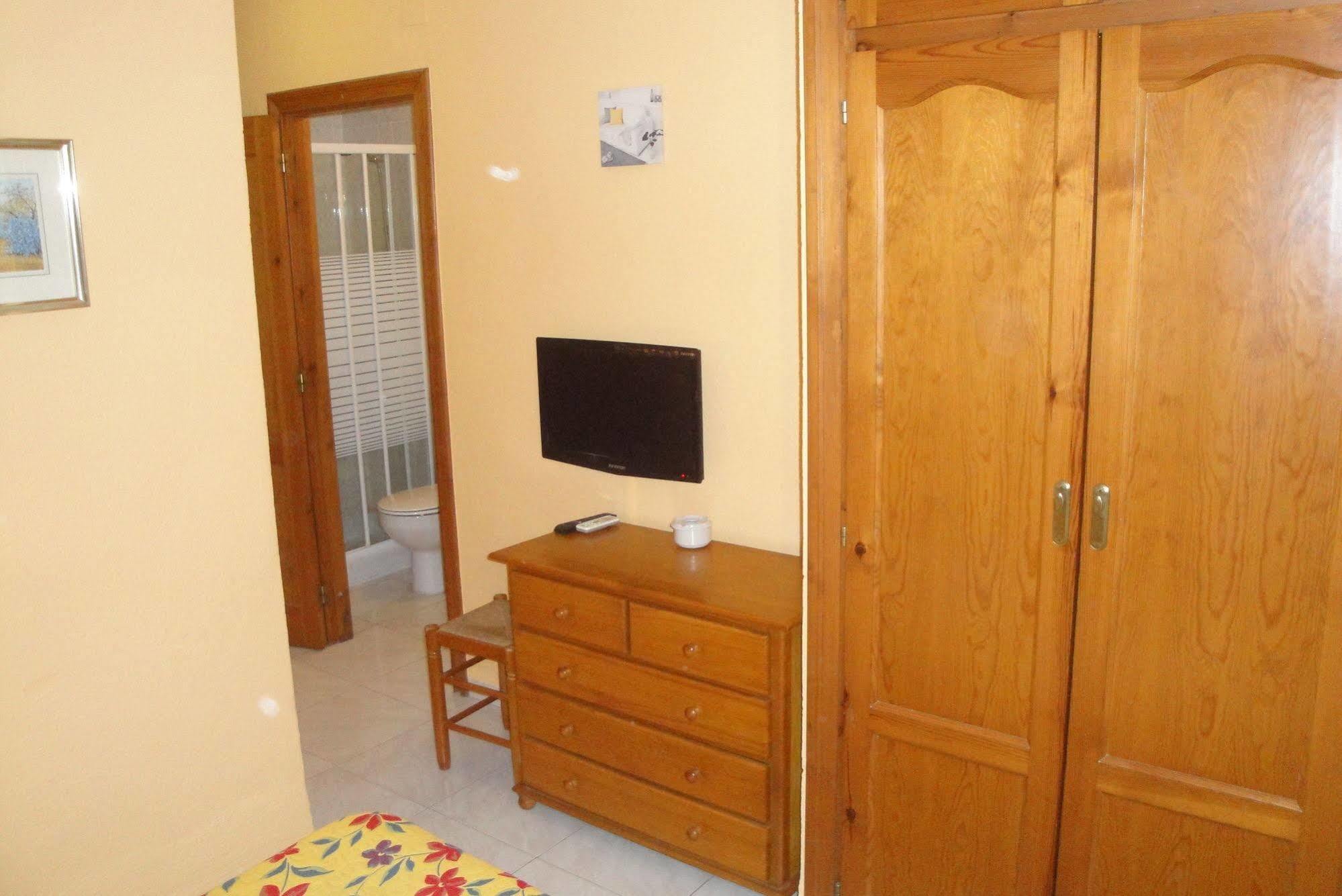 Hostal Cristina Denia Exterior photo